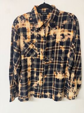 La La  Land Distressed Black & Tan Plaid Button-Up Shirt With Cowboy Design